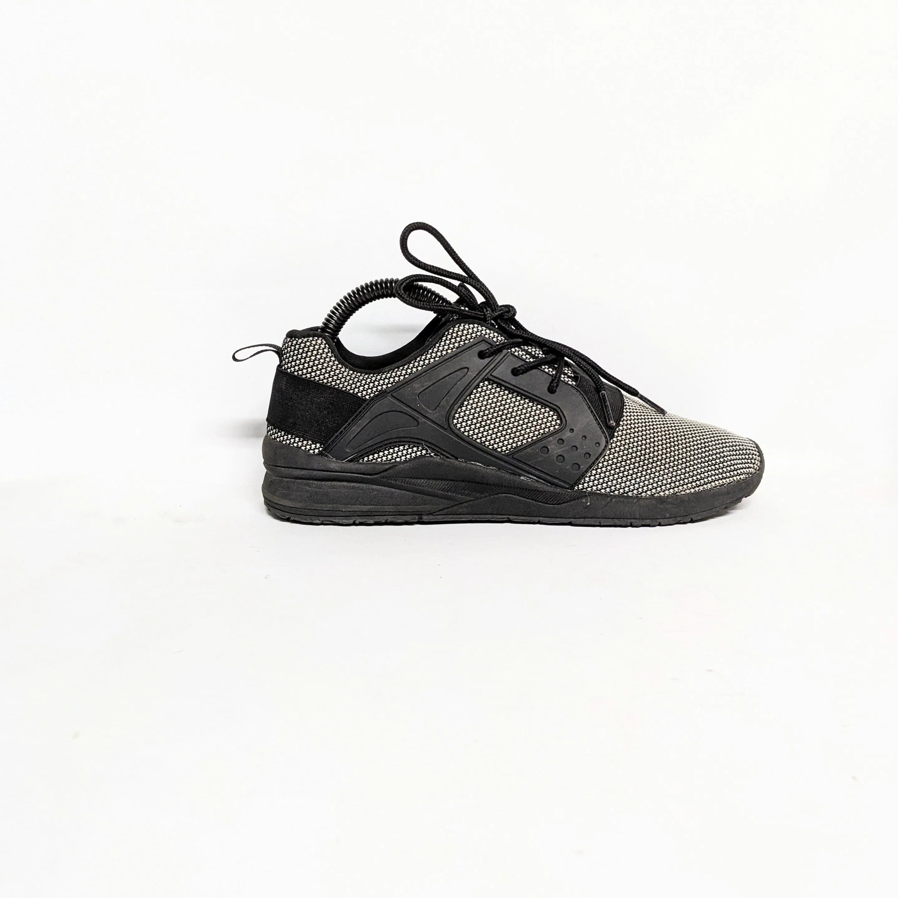 Black Preloved Premium LightWeight Sneakers