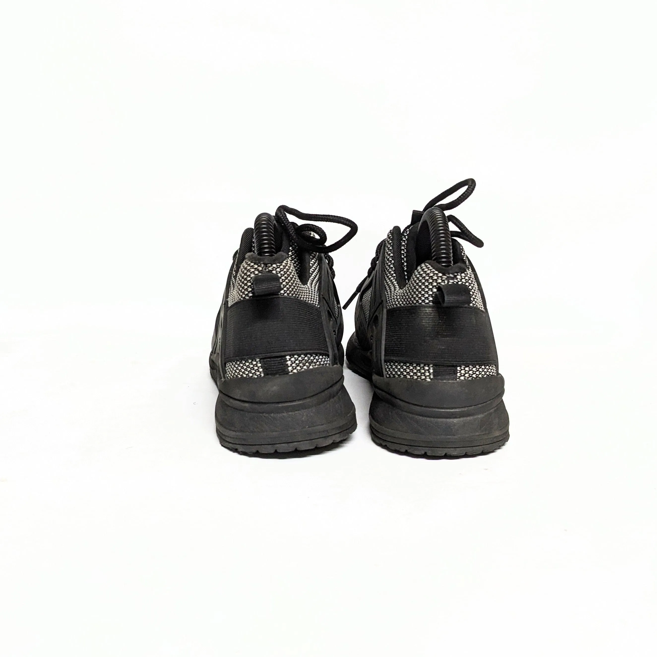 Black Preloved Premium LightWeight Sneakers
