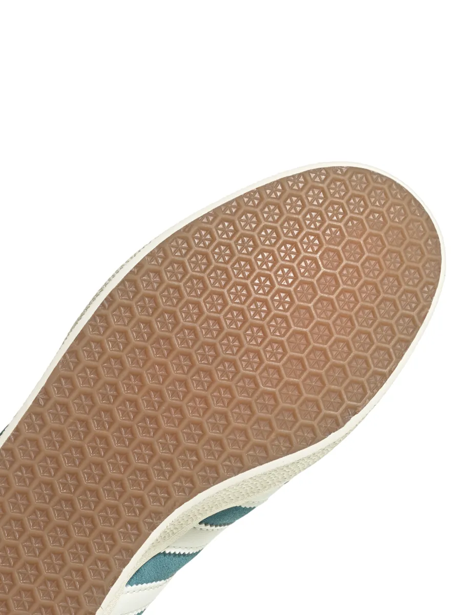 Sneakers  Gazelle